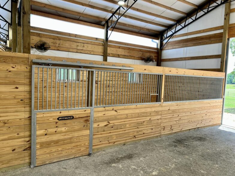 293516958_8579177102108461_7447386280746570650_n cambridge horse stalls