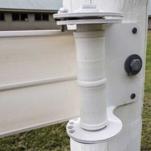 white tightener in use