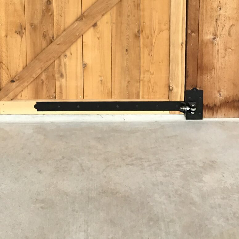 HDASH_12.jpg 24" Brentwood Heavy-Duty Adjustable Strap Hinge