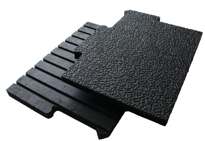 Interlocking Stall Mat Interlocking horse stall mats with etched top surface