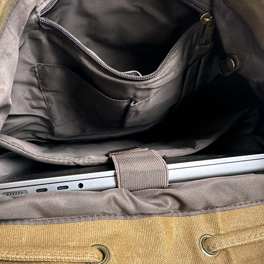 backpack_interior backpack_interior